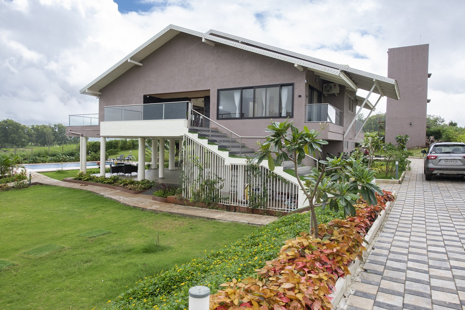 Igatpuri Villa (1)