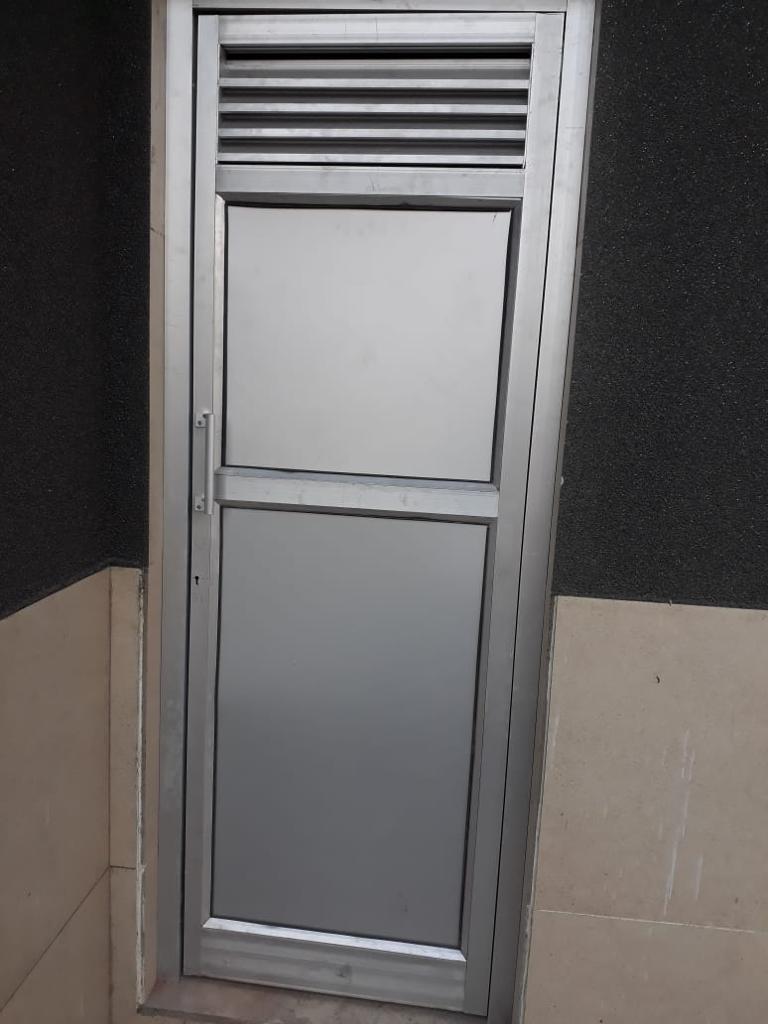 Aluminium Bathroom Door