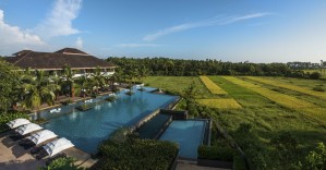 uploaded_files/project/thumb_
06.swimming-pool-overlooking-the-paddy-fields-1531911929.jpg